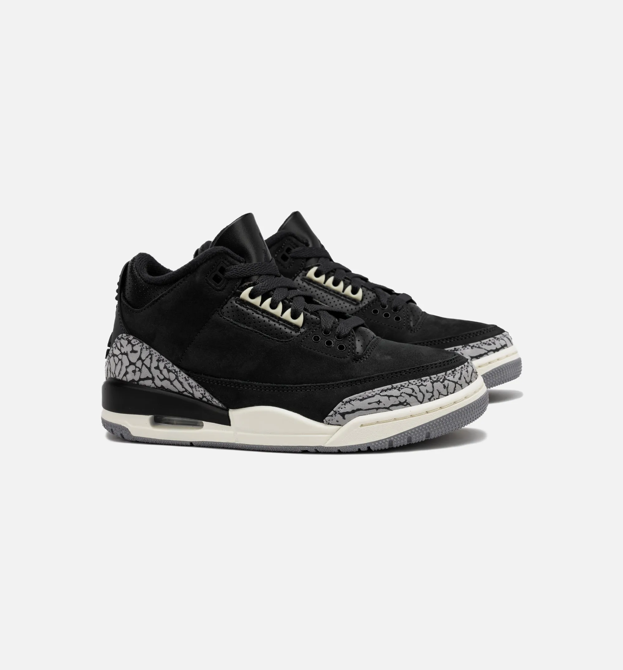 Air Jordan 3 Retro Off Noir Womens Lifestyle Shoe- Off Noir/Black Coconut Milk/Cement Grey