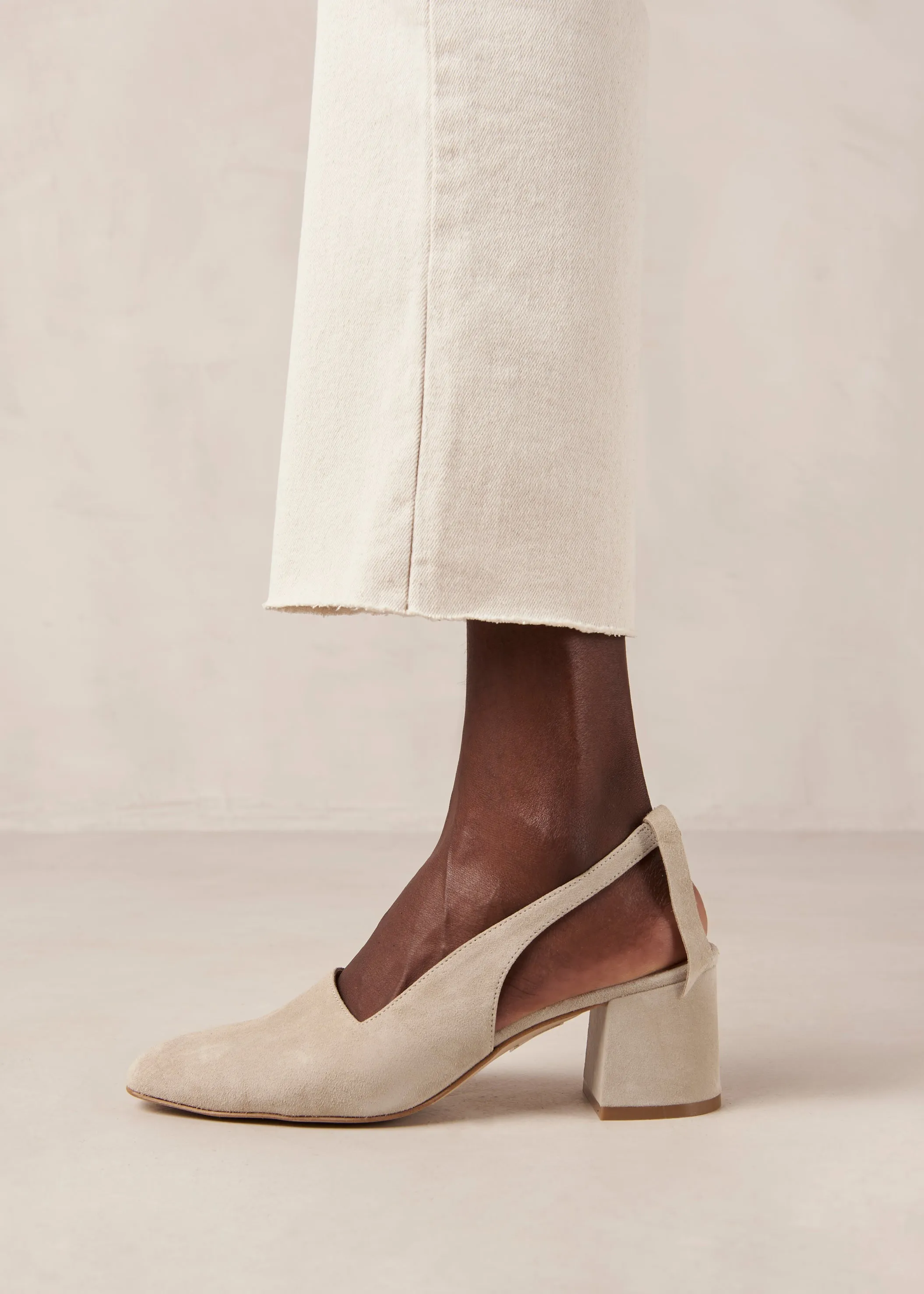 Charlotte Beige Leather Pumps