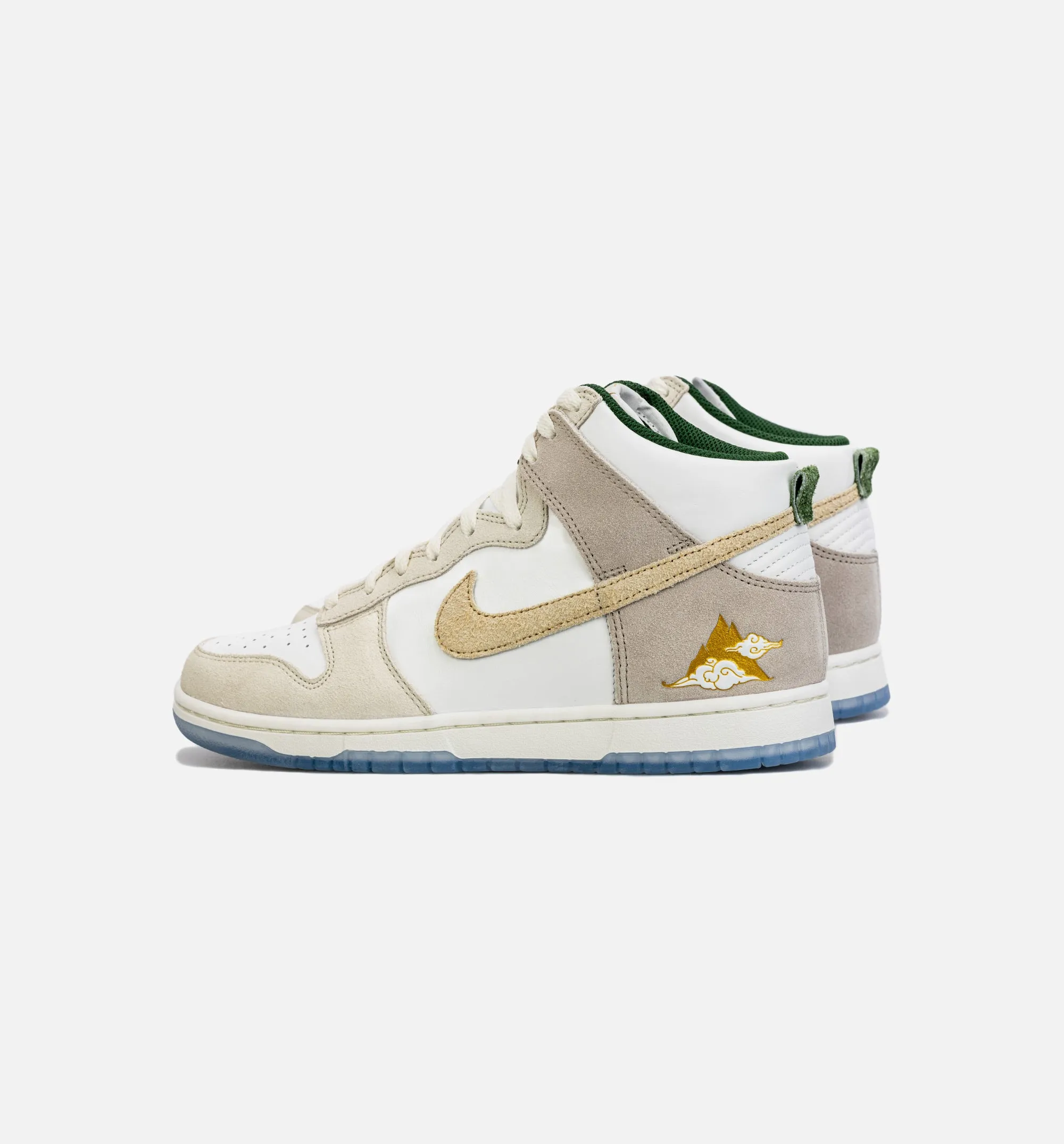 Dunk High Gold Mountain Mens Lifestyle Shoe - White/Gold