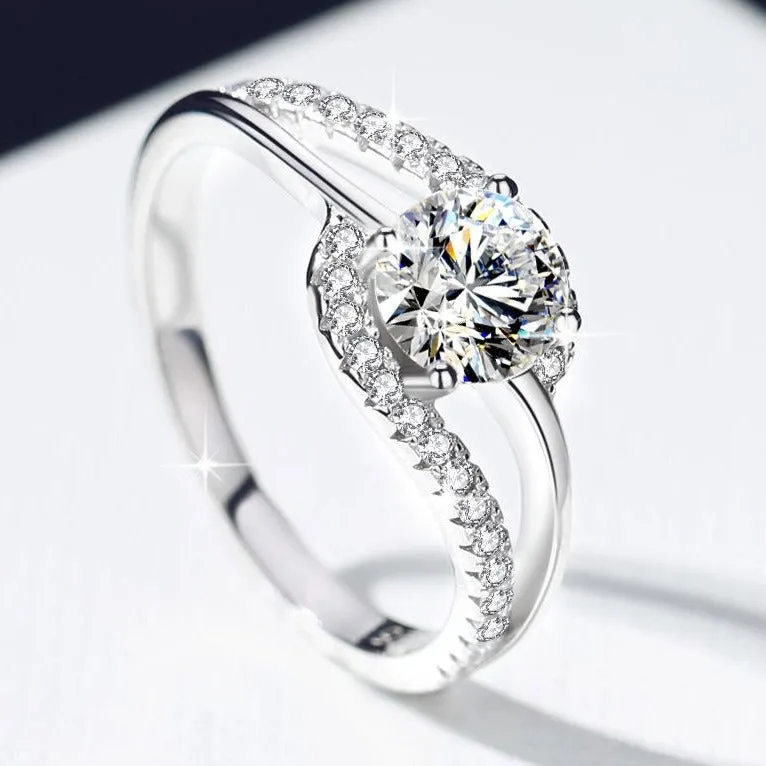 Luxury 0.8 Carat D Color Split Shank Moissanite Sterling Silver Ring