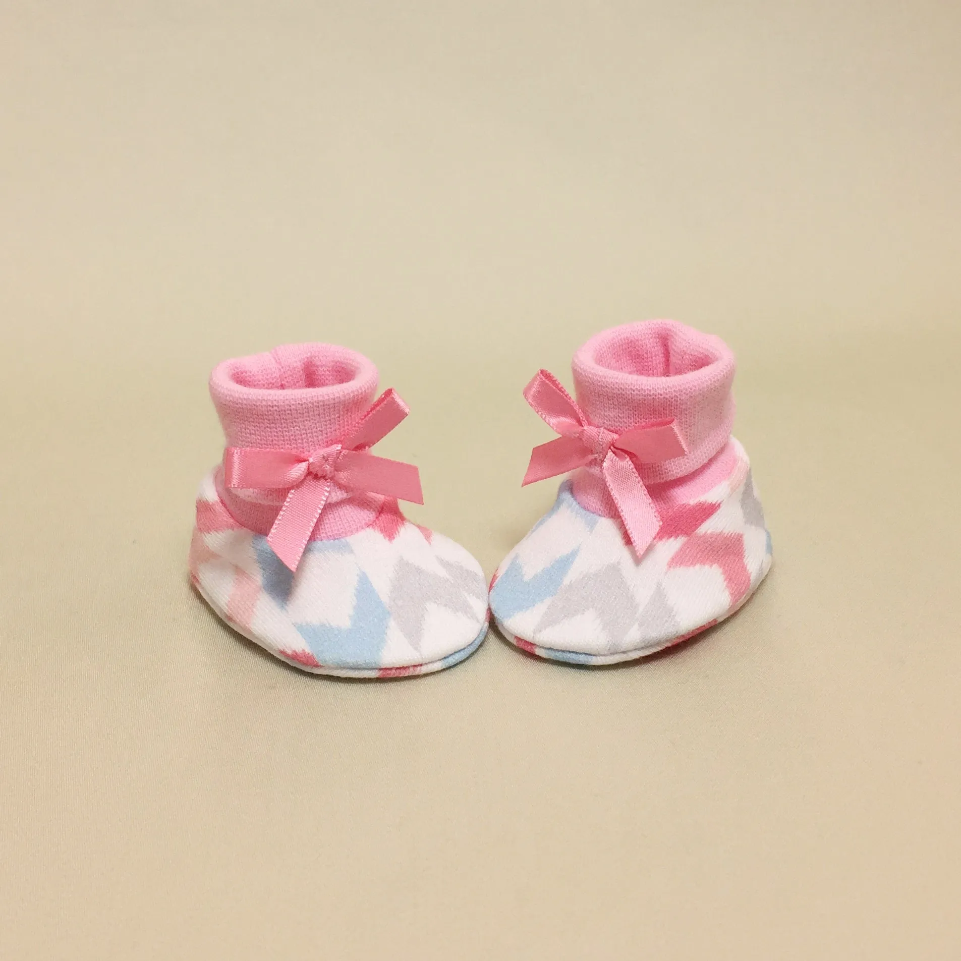 NICU Booties Chevron Pink