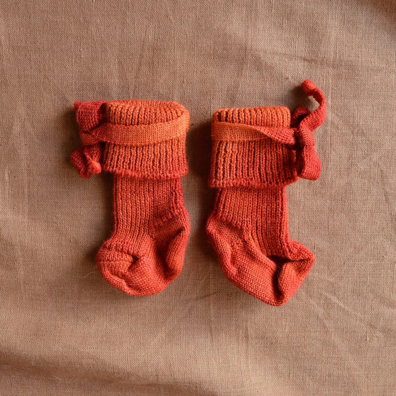 Plant Dyed Newborn Wool Baby Socks with Ties (0-3m)