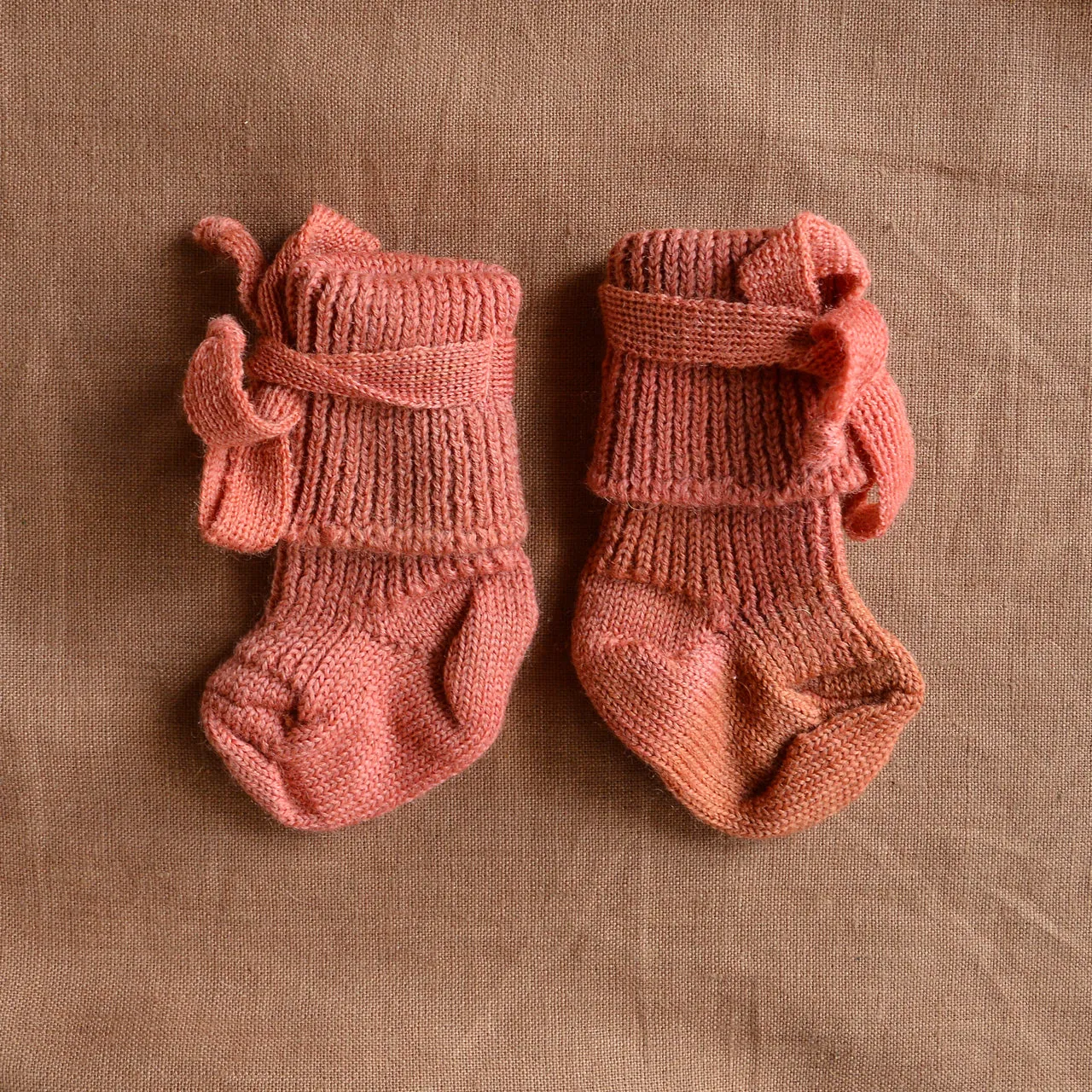 Plant Dyed Newborn Wool Baby Socks with Ties (0-3m)